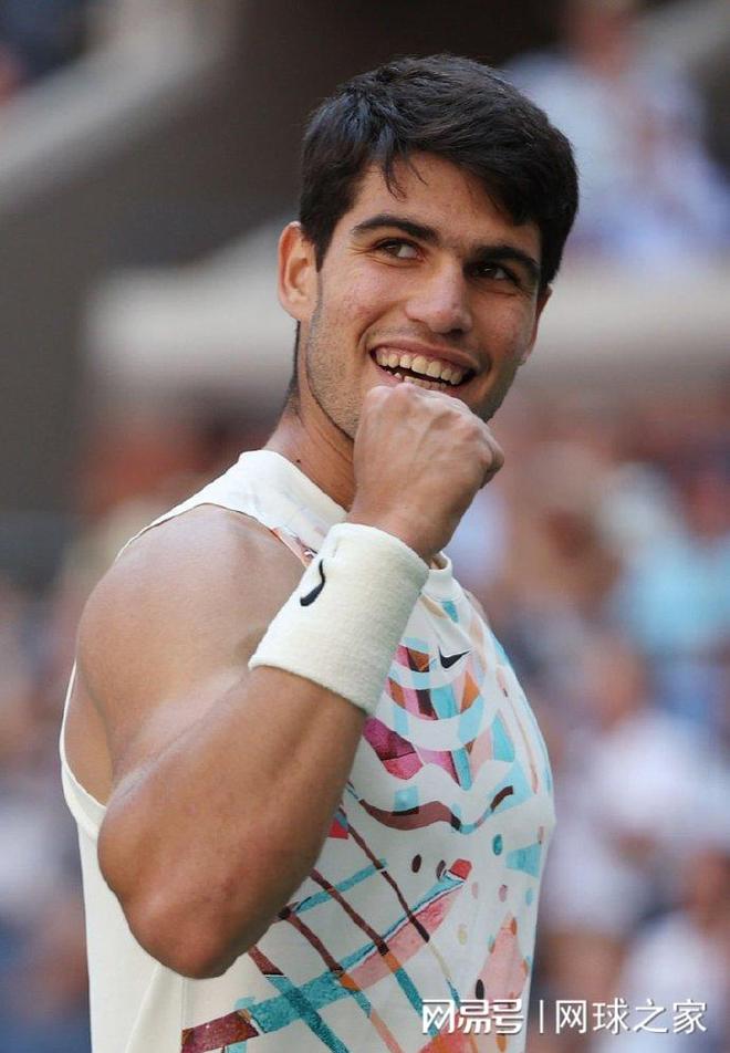 线球员脚下 线球员脚下